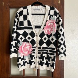 Chaus Petites Geometric Floral Knit Cardigan (M)